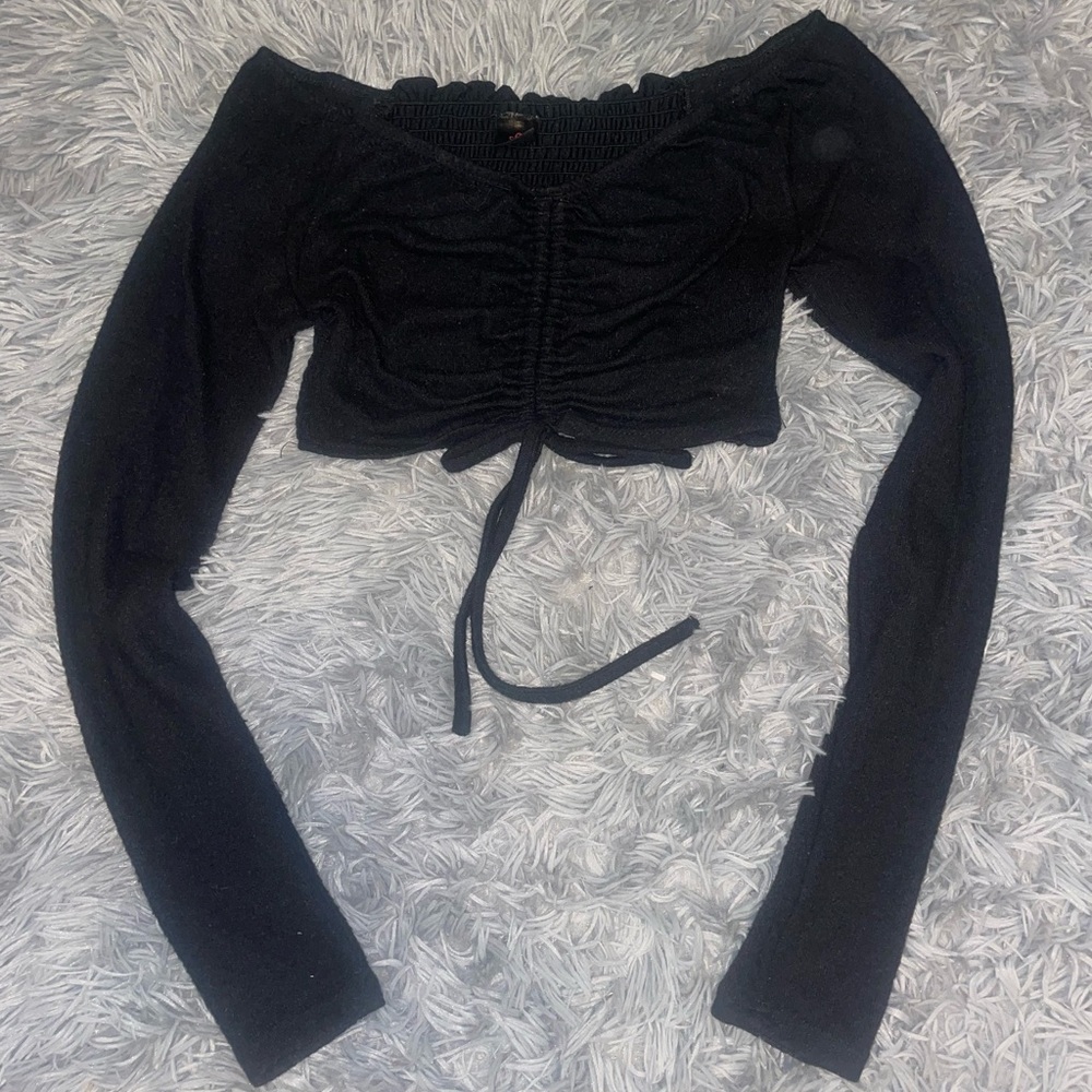 I JOAH Black Long sleeve crop top